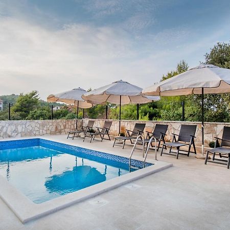 Luxury Apartments Alkar With Swimming Pool Ražanj Extérieur photo
