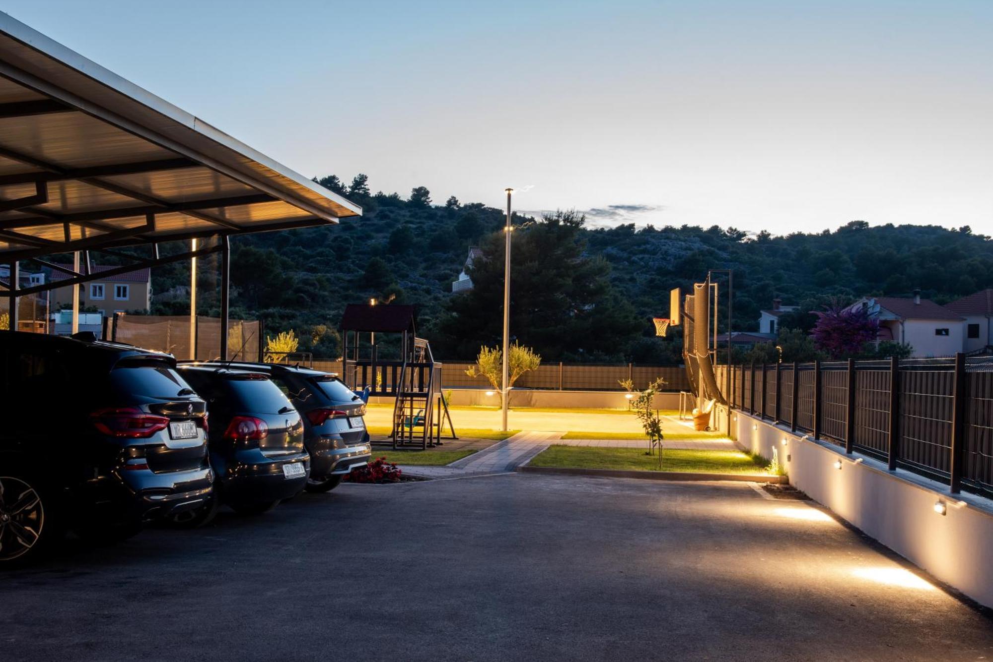 Luxury Apartments Alkar With Swimming Pool Ražanj Extérieur photo