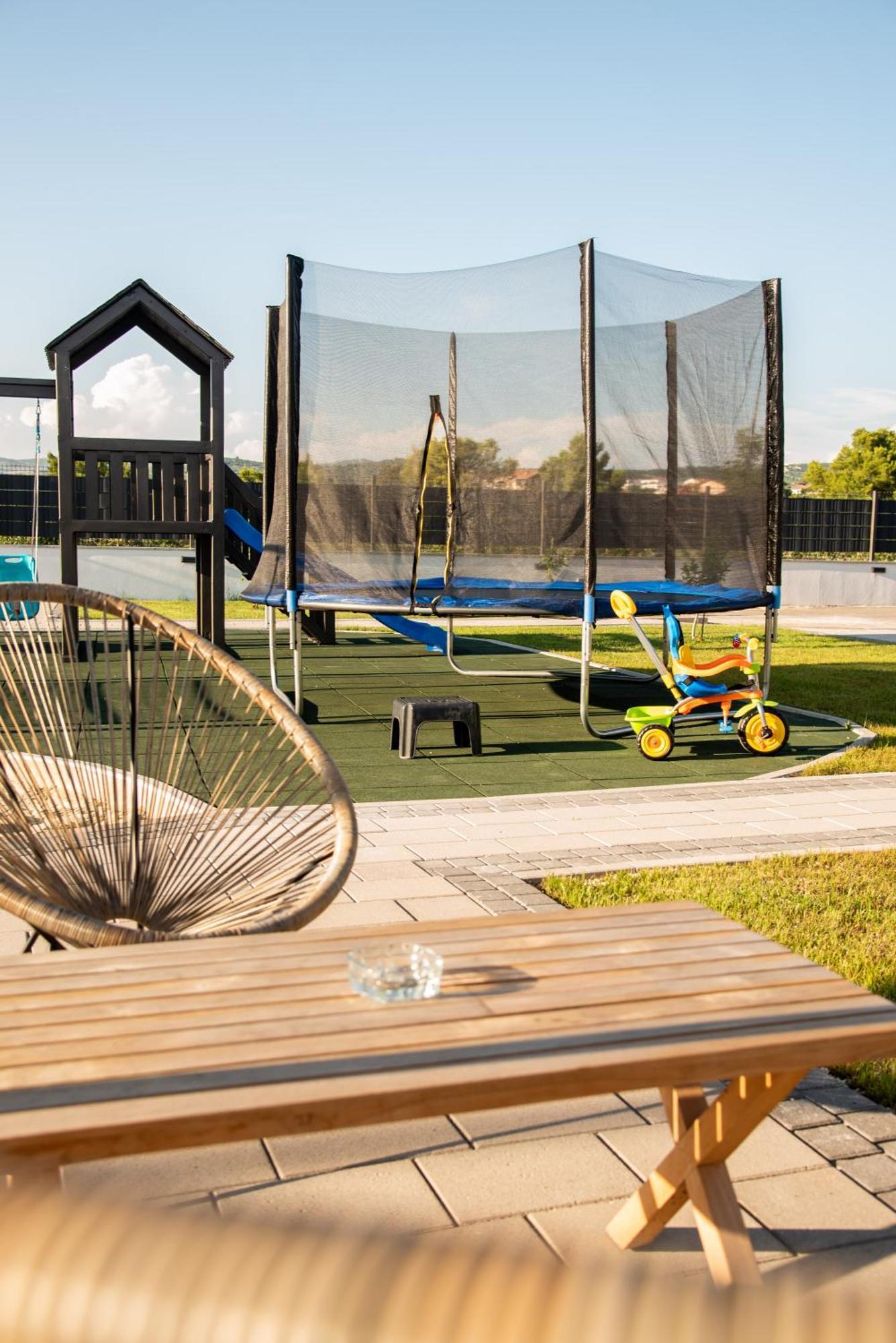 Luxury Apartments Alkar With Swimming Pool Ražanj Extérieur photo