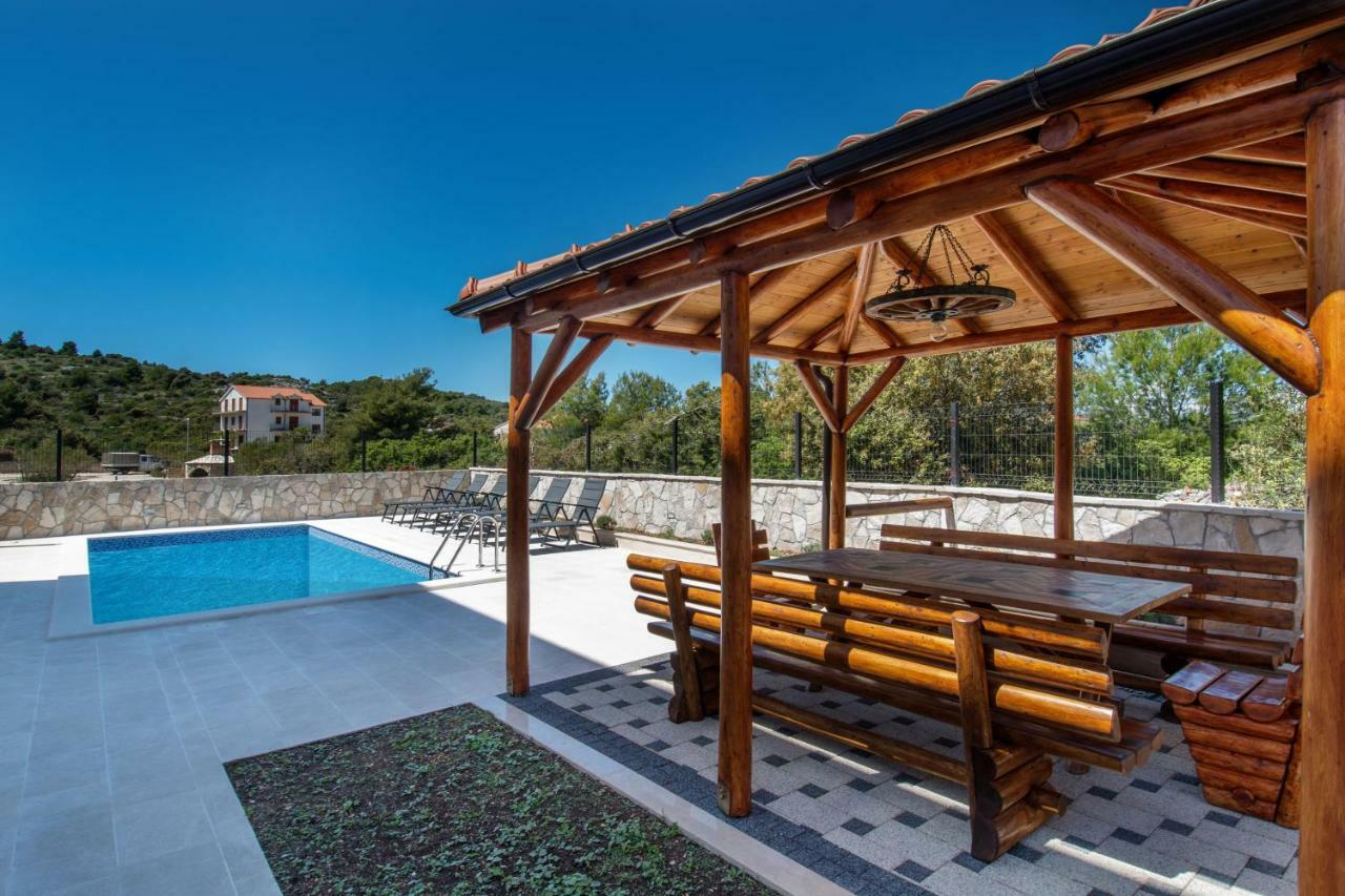 Luxury Apartments Alkar With Swimming Pool Ražanj Extérieur photo