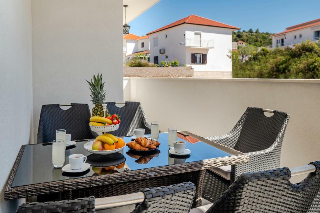Luxury Apartments Alkar With Swimming Pool Ražanj Extérieur photo