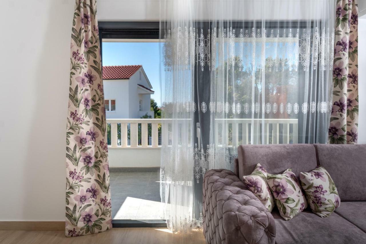 Luxury Apartments Alkar With Swimming Pool Ražanj Extérieur photo